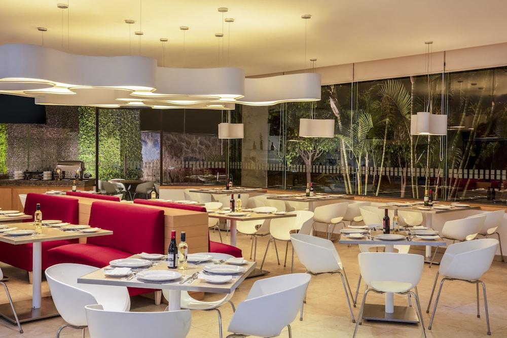 Fiesta Inn Guadalajara Expo Zapopan Eksteriør bilde